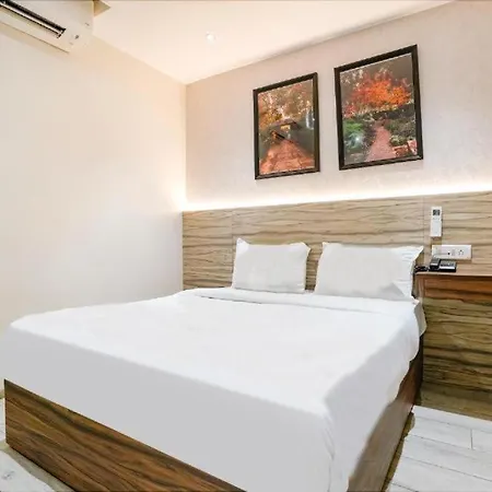 Glitz Hotels Dream Residency - Nr Iit Bombay & T2